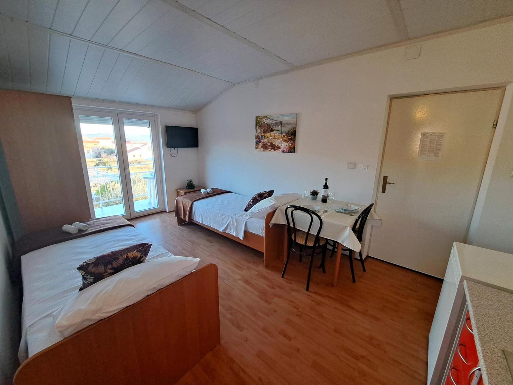 Maruna Apartment