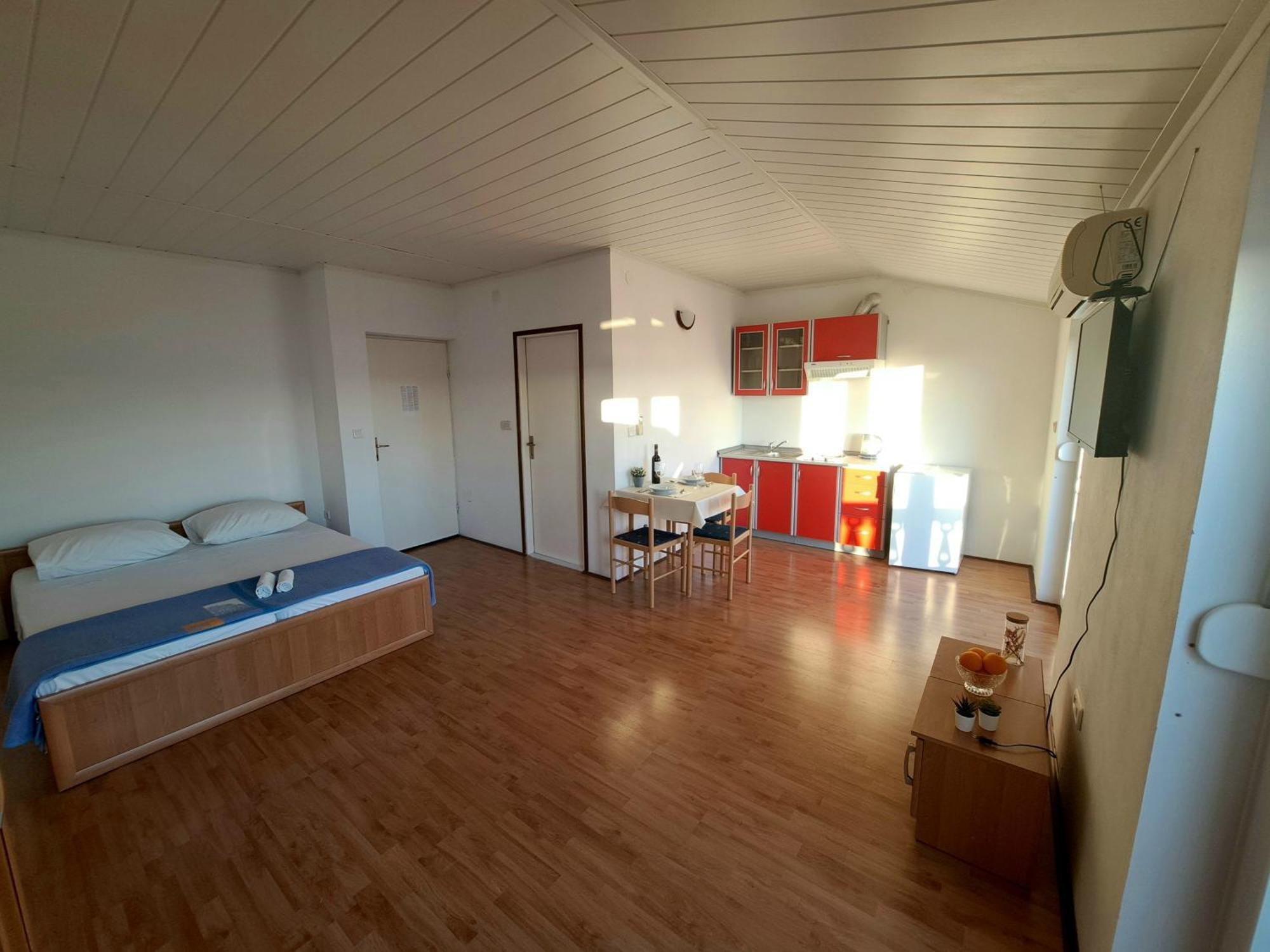 Maruna Apartment Maslenica