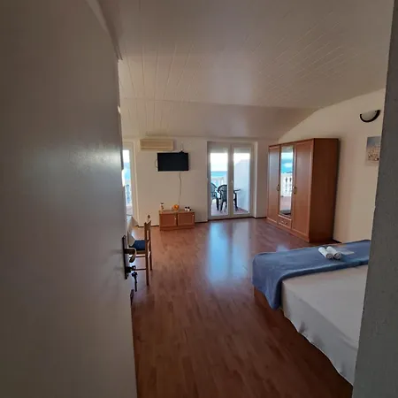 Apartments Maruna Maslenica Exterior foto