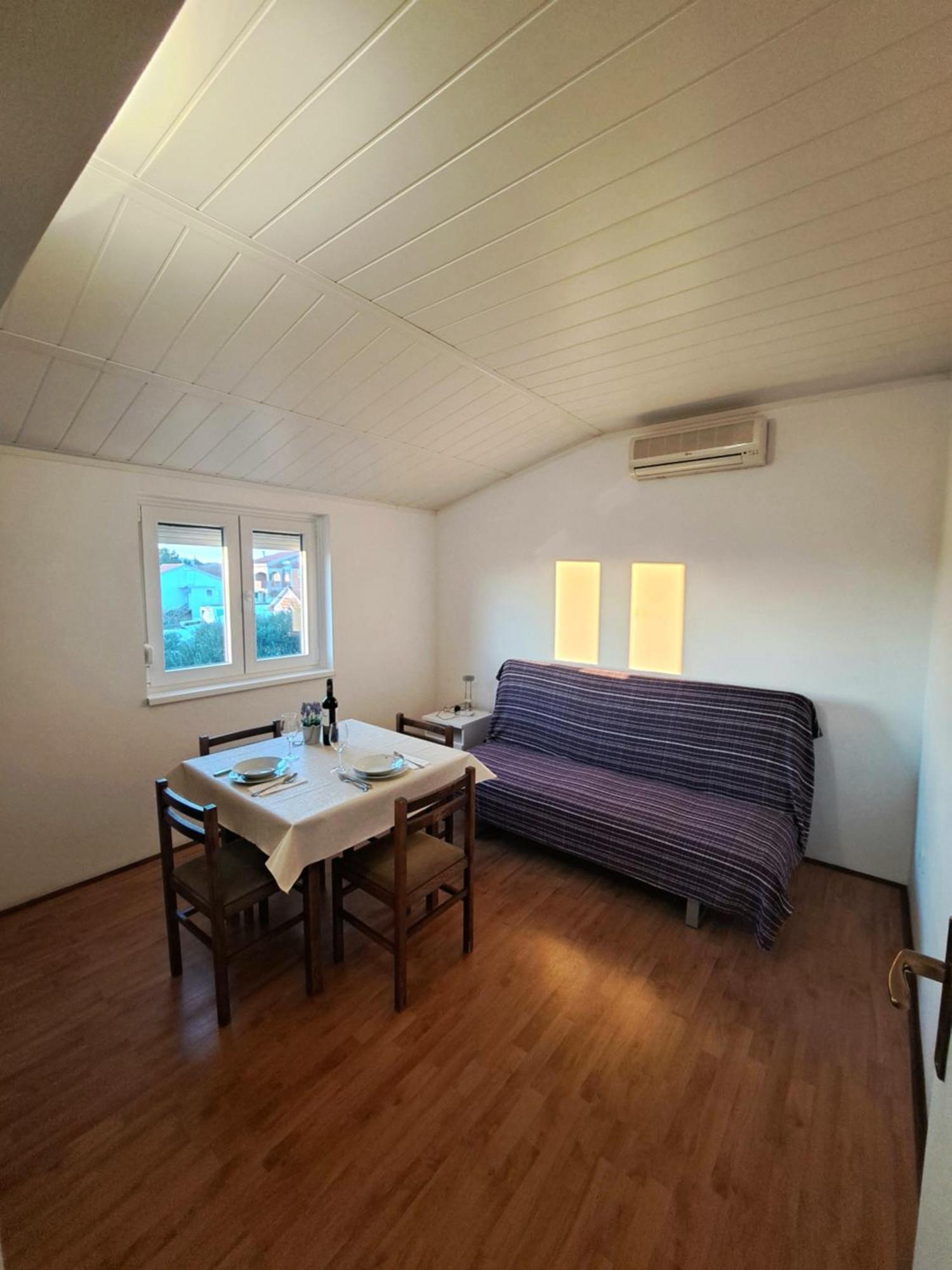 Maruna Apartment *